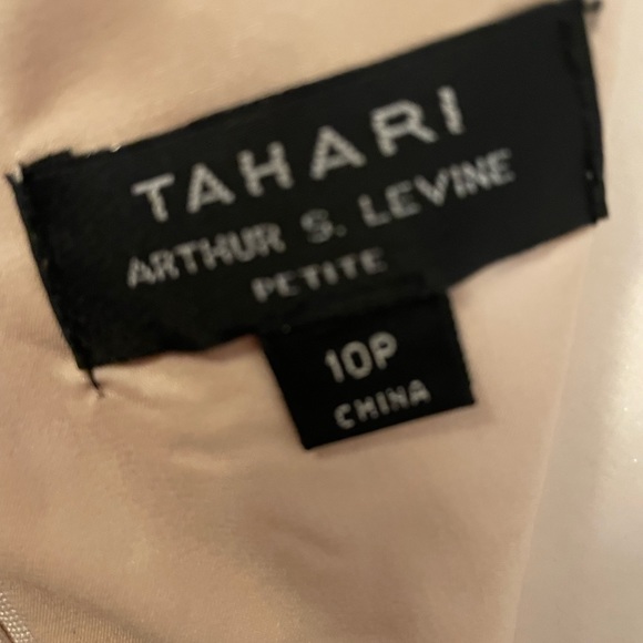 Tahari by Arthur S Levine, size 10p, shift dress - Picture 5 of 5